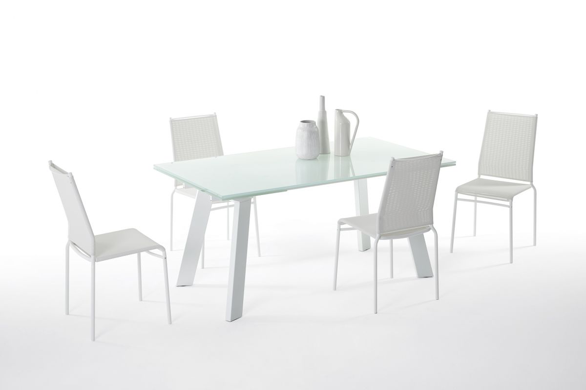 Tavolo Gulliver Di Ingenia Bontempi Allungabile Con Piano In Cristallo E Gambe In Acciaio