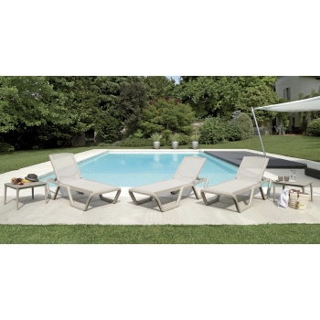 Vela Sonnenliege aus Technopolymer und Scab Design-Stoff