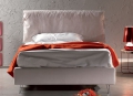 Quadratisches Bett und halber Bogen aus Kunstleder oder abnehmbarem Stoff
