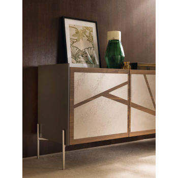 Hinten fertiggestelltes Fujiko-Sideboard von Altacorte