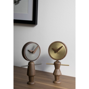 Nene Uhr von Nomon