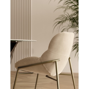 Amelie Stuhl von Bontempi 