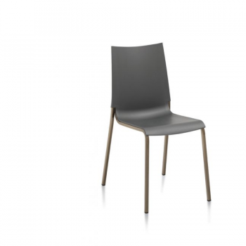 Eva Bontempi Stuhl aus Polypropylen für den Außen- und Innenbereich