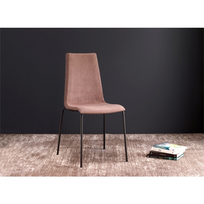 Lady B Stuhl mit 4 Beinen und lackiertem Gestell Scab Design