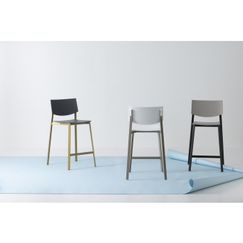 Beba Young Hocker von Point House