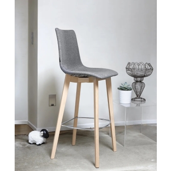 Pop-Hocker „Natural Zebra“ von Scab Design