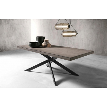 Dave moderner Tisch mit Holzplatte und Metallstruktur mit gekreuzten Rohren mit rechteckigem Querschnitt