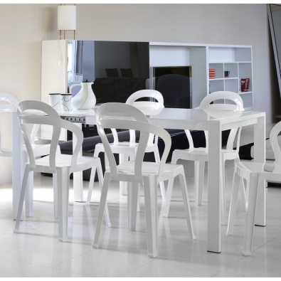 Sedia Titì di Scab Design impilabile color bianco pieno