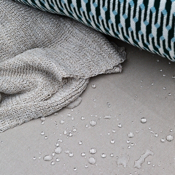 Divano tre posti Easy di Connubia Outdoor