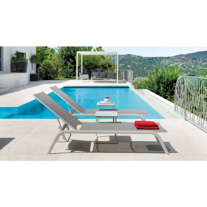 Lettino In Resina Da Giardino Esterno Con Schienale Reclinabile E Impilabile Bianco 77653044