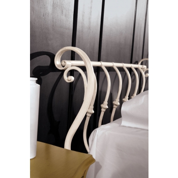 Letto a una piazza e mezza Gondola in ferro battuto prodotto artigianalmente