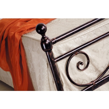 Letto matrimoniale Emmy in ferro battuto prodotto artigianalmente