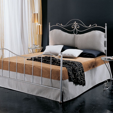 Letto Matrimoniale in Ferro Battuto modello Frigerio di Pama Letti