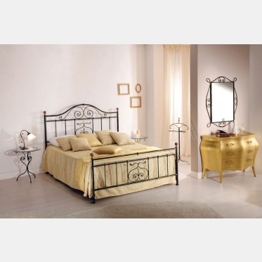 Letto matrimoniale Minerva in ferro battuto prodotto artigianalmente