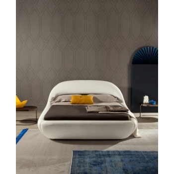 Letto matrimoniale Sleepy di Tonin Casa in pelle e ecopelle 