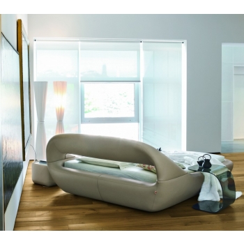 Letto matrimoniale Sleepy di Tonin Casa in pelle e ecopelle 