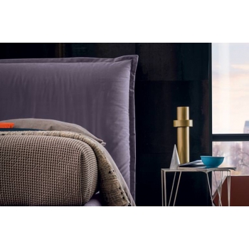 Letto Perry in tessuto o ecopelle, completamente sfoderabile