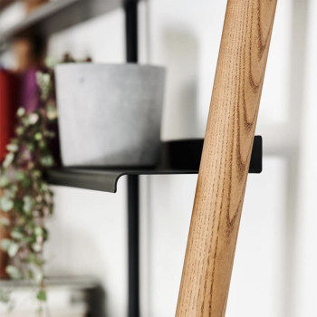 Libreria Suite in legno e ripiani in metallo di Midj