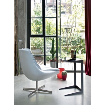 Poltrona Daya in pelle di Bontempi