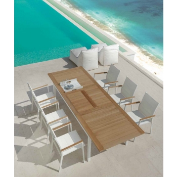 Poltrona della linea Timber da pranzo di Talenti per esterno