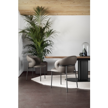 Poltroncina Oleandro CS2222 in metallo di Calligaris