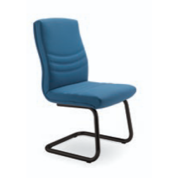 Sedia Alfa di Olivo & Groppo imbottita con struttura a slitta