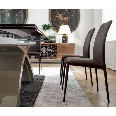 Sedia Charm di Tonin Casa imbottita e rivestita