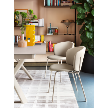 Sedia Desy Mid CB2338 di Connubia 