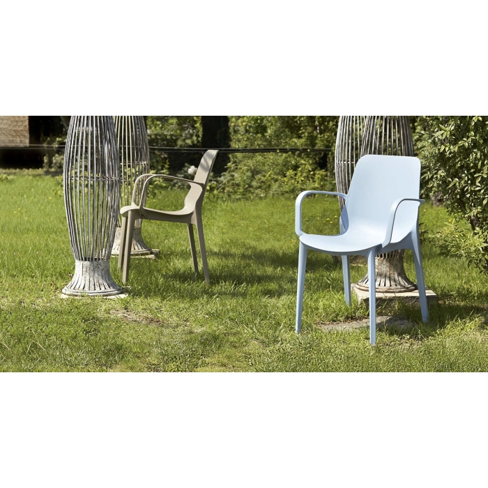 Sedia Ginevra Go Green in tecnopolimero riciclato con braccioli Scab