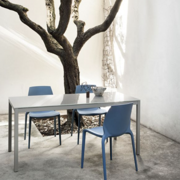 Sedia Hidra in polipropilene o imbottita