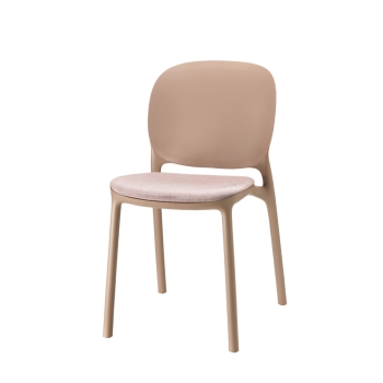Sedia Hug imbottita di Scab Design