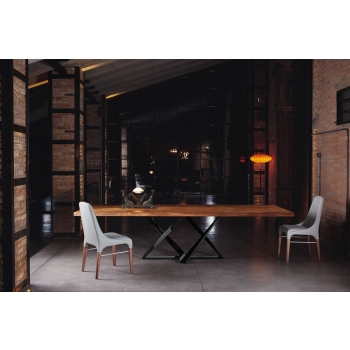 Sedia Kelly di Bontempi gambe in legno