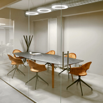 Sedia Lady B Pop trespolo girevole Scab design