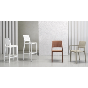 Sgabello Emi impilabile di Scab design