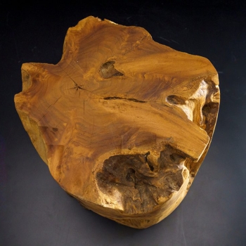 Sgabello Sarong CP503 di Cipì in legno Teak lavorato a mano e trattato a cera