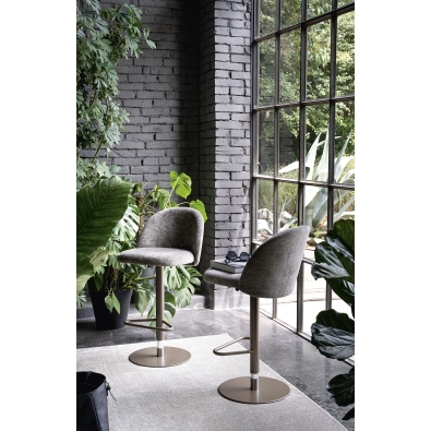 Sgabello Tuka Mid CB2323 di Connubia