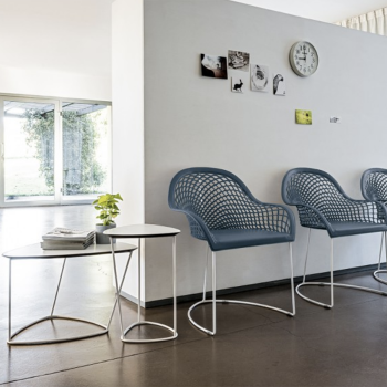 Tavolino Guapa Coffee Table in metallo e cuoio di Midj