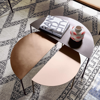 Tavolino Hoodi Coffee Table in metallo e cuoio di Midj