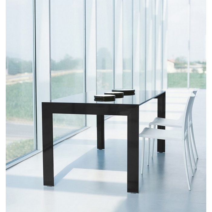 Tavolo allungabile Matrix TMA Pedrali con struttura in acciaio e piano in  vetro