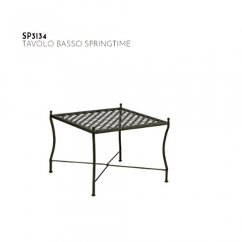 Tavolo basso della linea Springtime di Vermobil per esterno