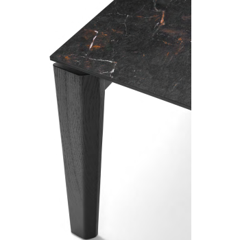 Tavolo Dogma di Calligaris