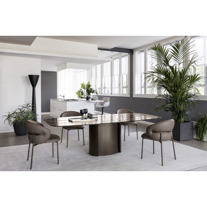 Tavolo fisso tondo o rettangolare Yoroi di Calligaris