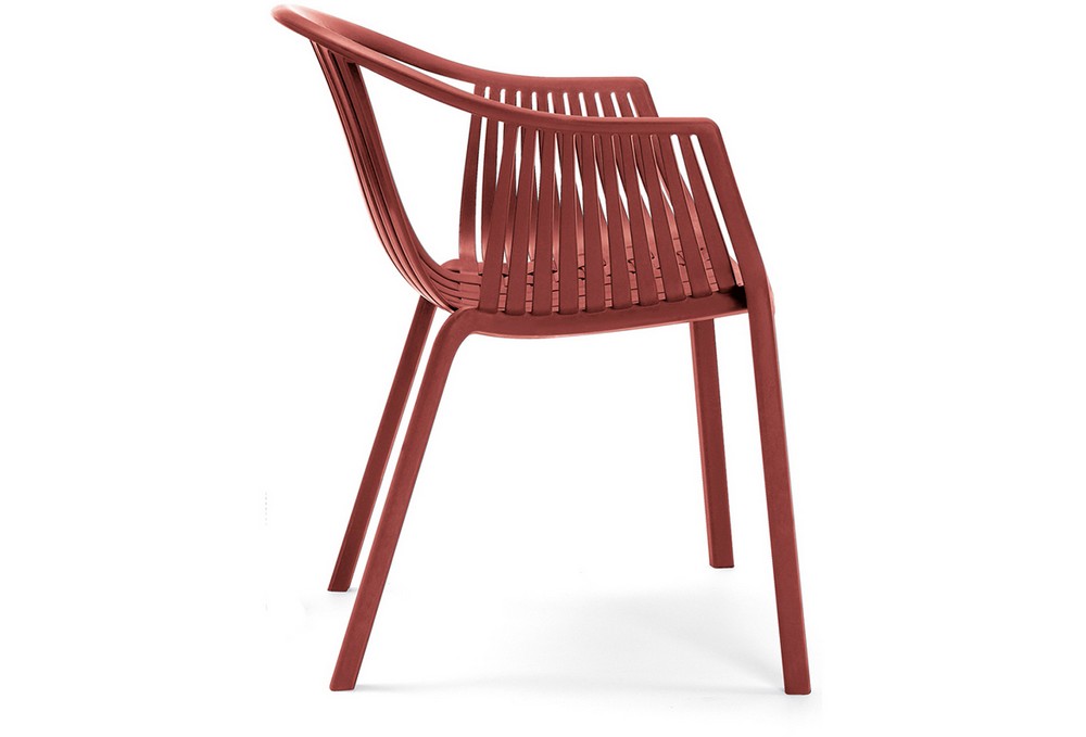 Tatami 306 stapelbarer Plastiksessel von Pedrali, leicht und bequem