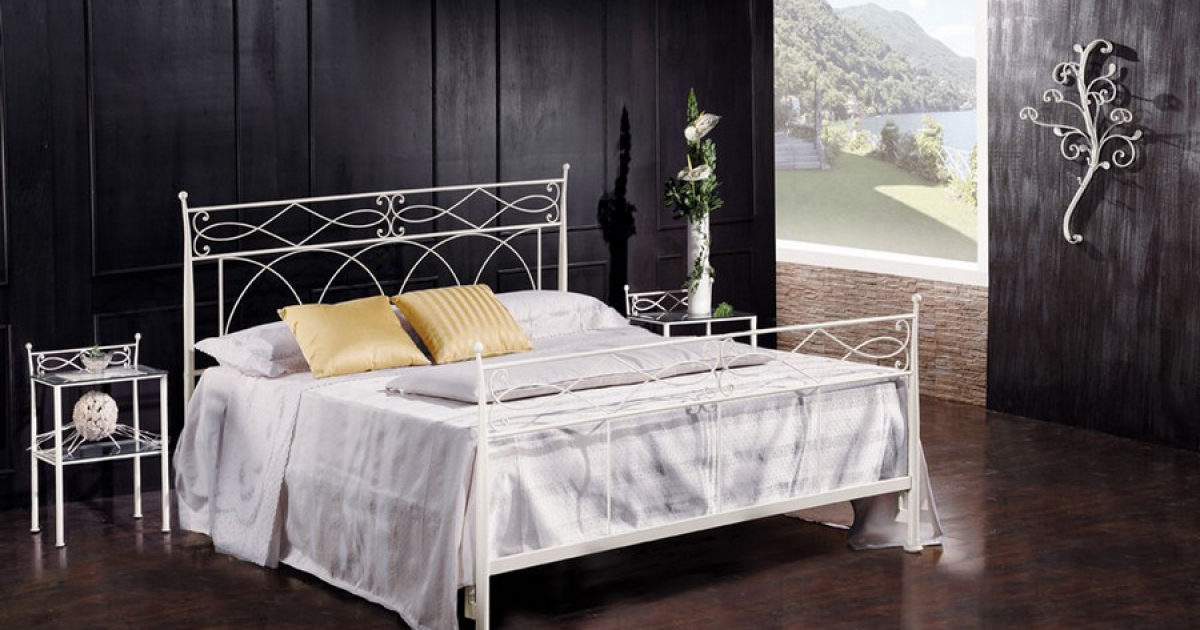 Bernsteinfarbenes Doppelbett, komplett aus Schmiedeeisen