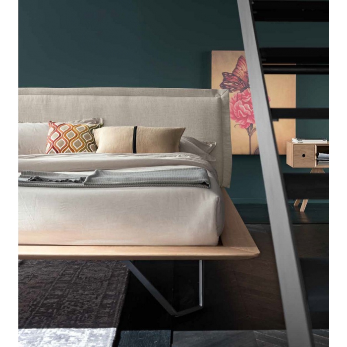 Doppelbett aus Altacorte mit gepolstertem Kopfteil