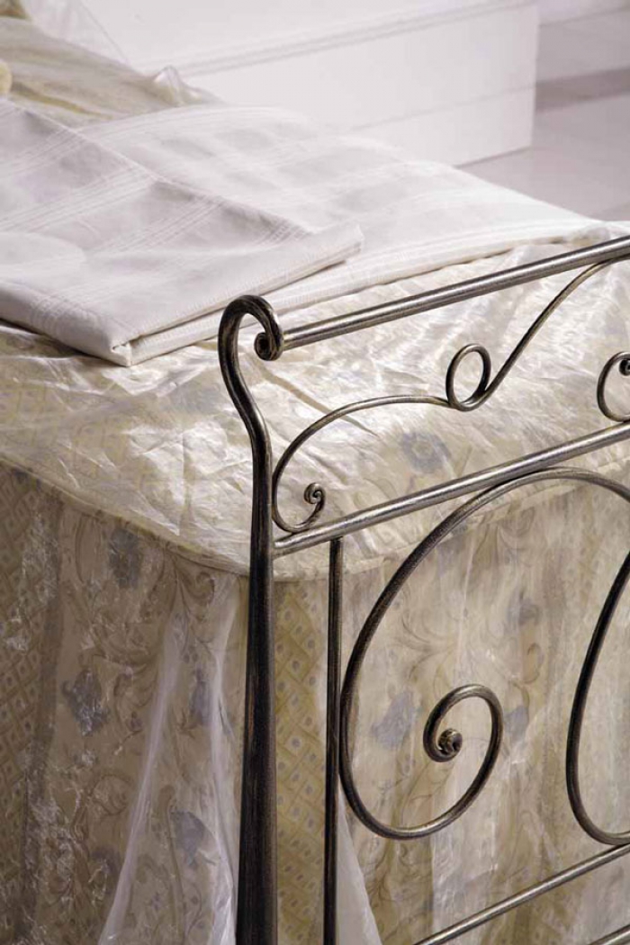 Aida Einzelbett komplett aus Schmiedeeisen