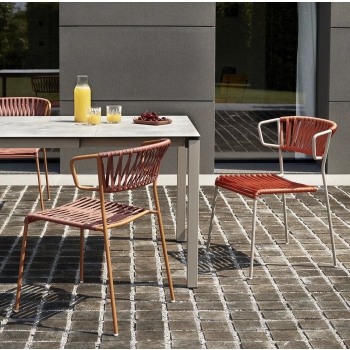 Lisa Club Sessel aus PVC-Fäden von Scab Design