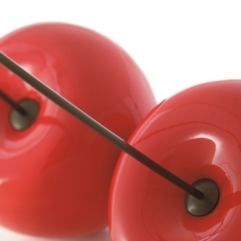 Cherry Bodenskulptur in verschiedenen Größen von Adriani&Rossi