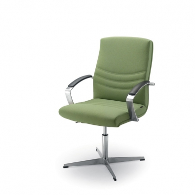 Alfa Stuhl von Olivo & Groppo gepolstert und mit 4-Speichen-Struktur bezogen