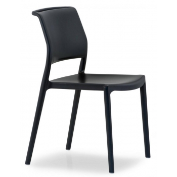 Stapelbarer Plastikstuhl Ara 310 von Pedrali für innen und außen